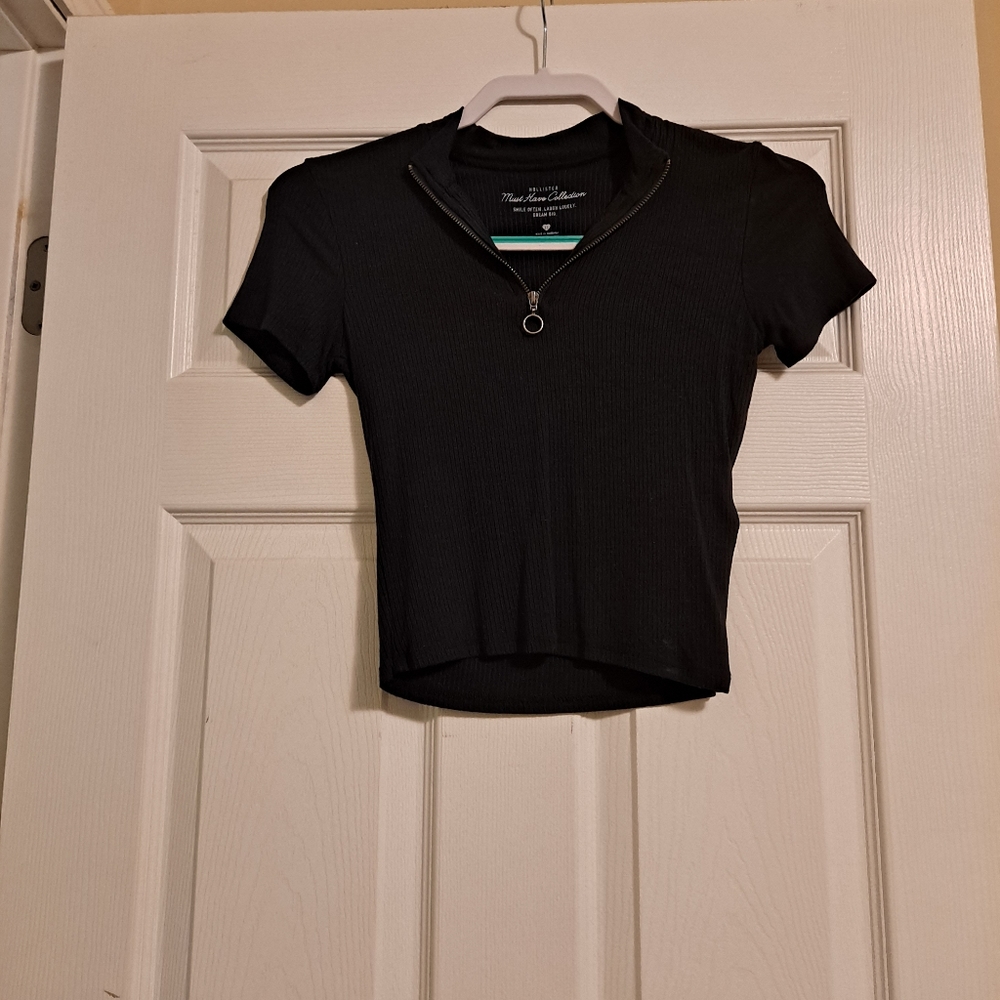 Hollister crop